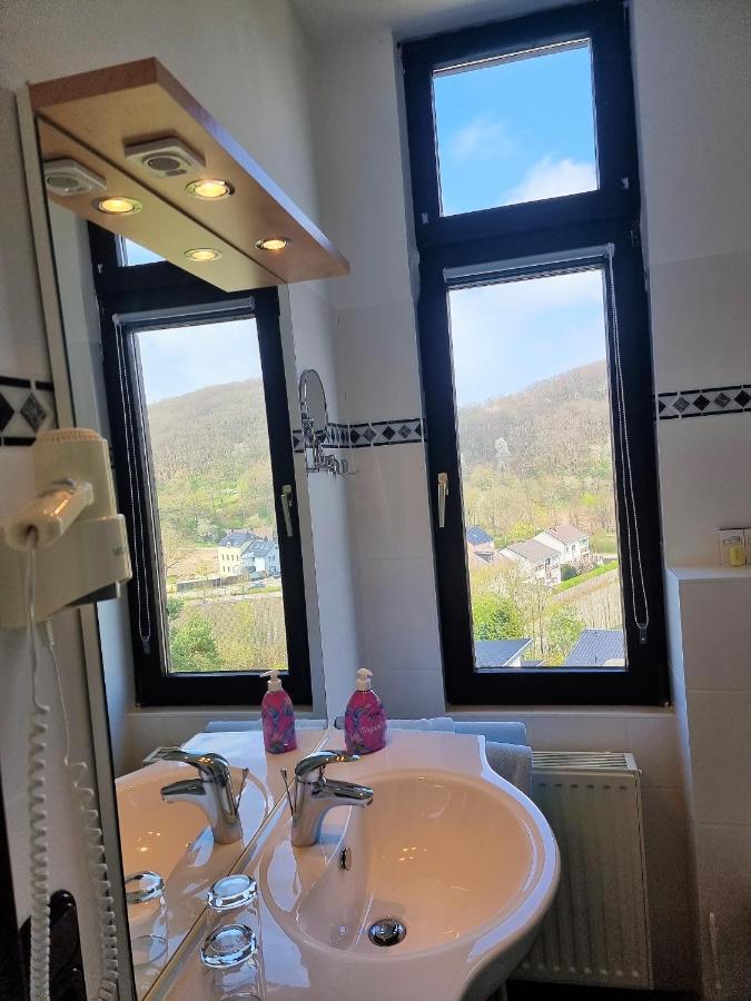Hotel Kurhaus Uhlenberg باد مونستريفل المظهر الخارجي الصورة